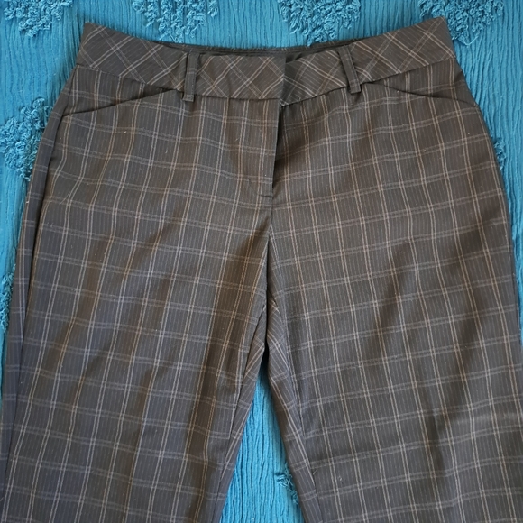 Express Trouser, Size 2 - Picture 2 of 7